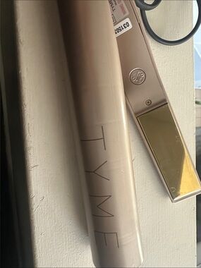 TYME Champagne & Gold Hair Straightener